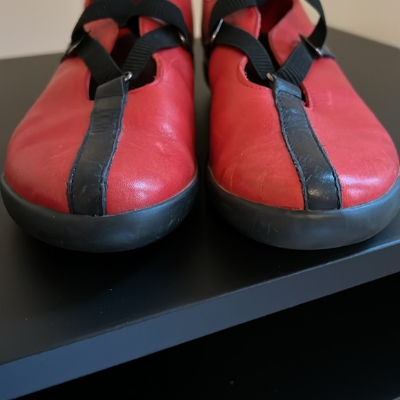 Arche red and black size 8 ballerina flats - Picture 5 of 7